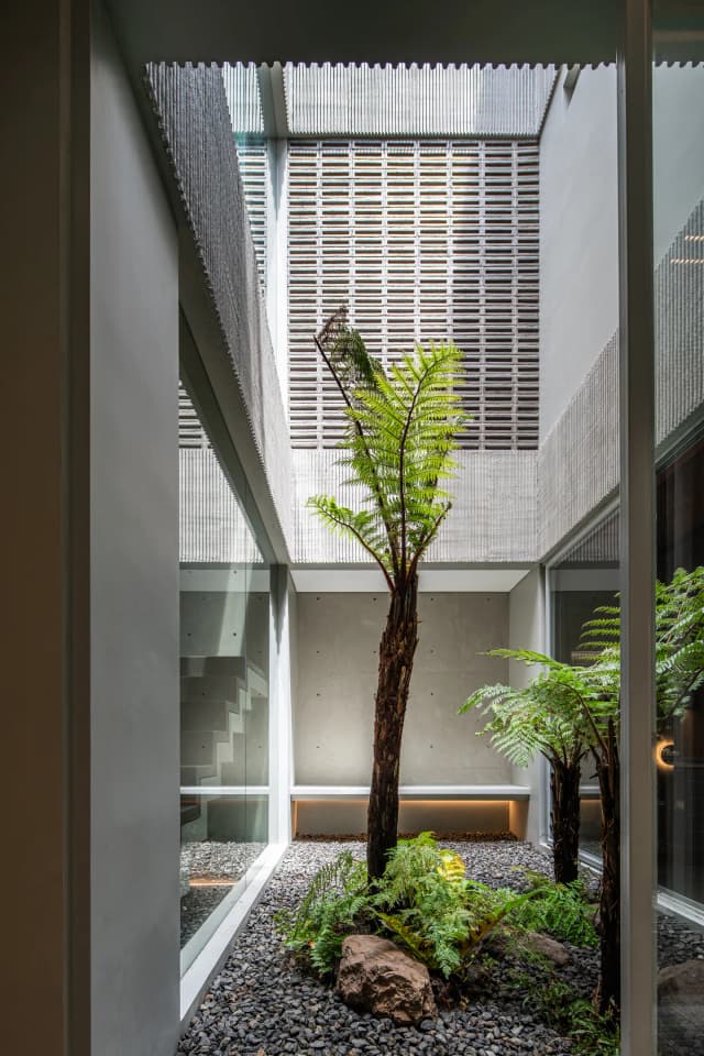 Inner Courtyard, architectural detail by Senawa